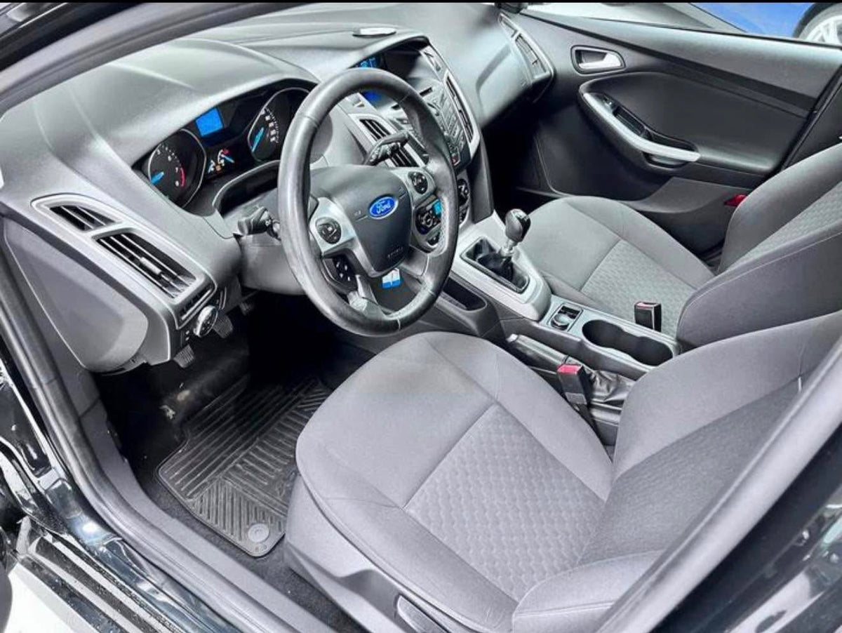 Ford focus ST LINE titanium 2014 jaar apk 
Km 98.056