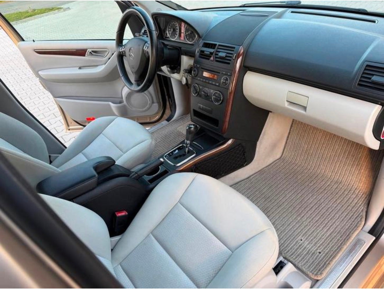 Mercedes Benz A Klasse  170 AUTOMAAT bi 2008 km 172.510 NAP jaar apk