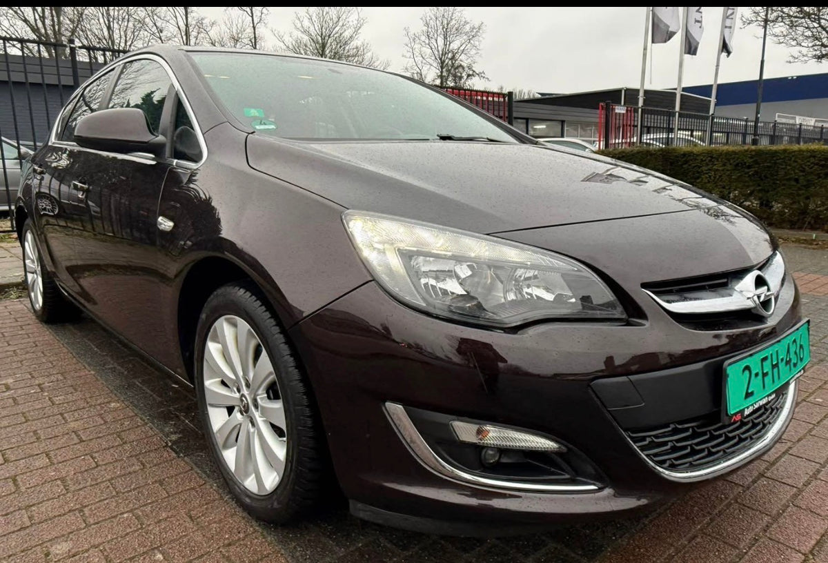 Opel Astra 1.4 turbo sport