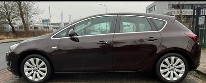 Opel Astra 1.4 turbo sport