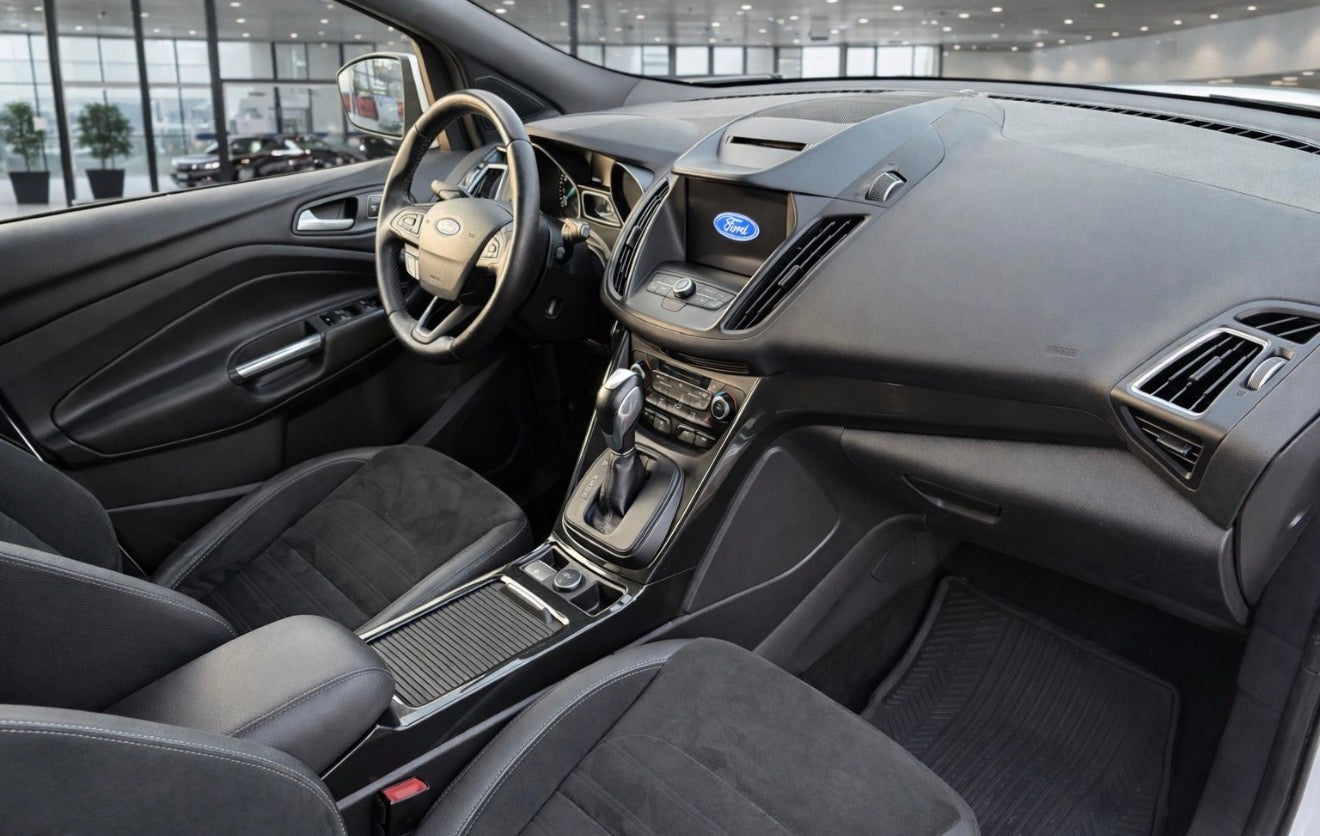 Ford Kuga 1.5 EcoBoost ST Line 4WD 182PK automaat 2017