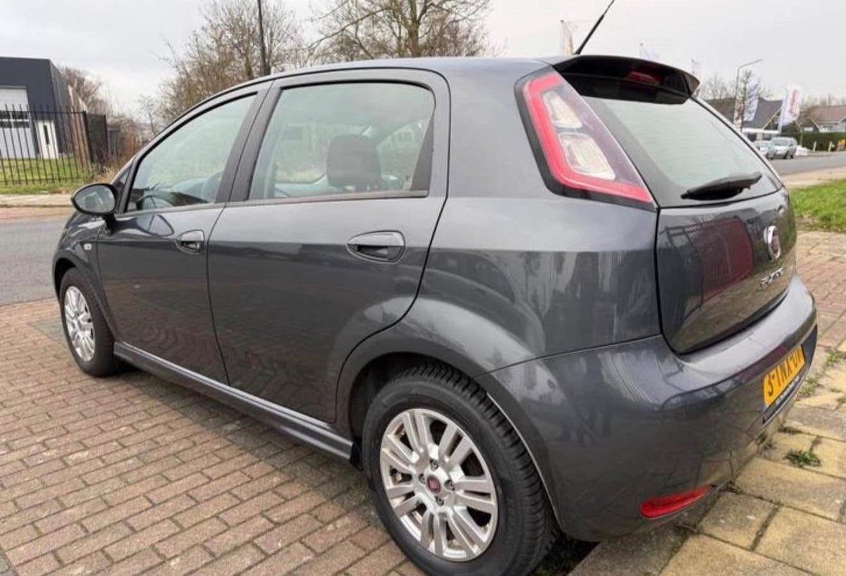 iat  punto evo 0.9 bj 2014 km 138.333 NAP jaar apk