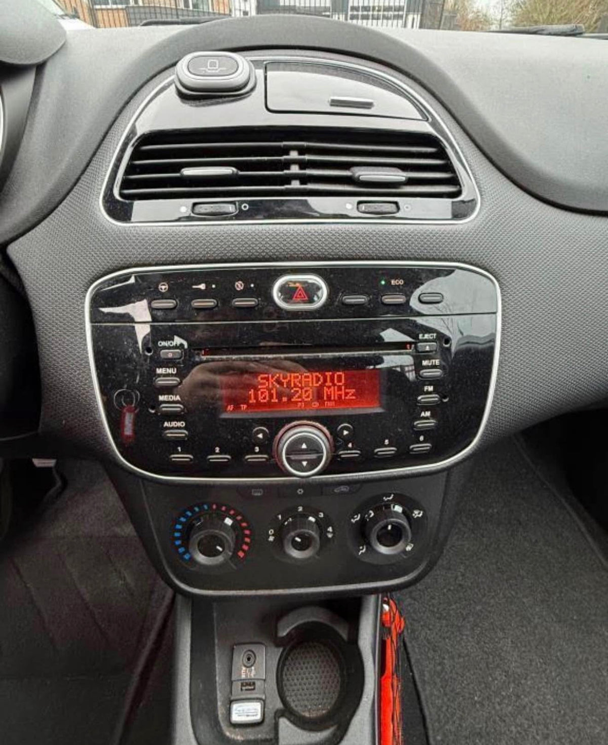 iat  punto evo 0.9 bj 2014 km 138.333 NAP jaar apk