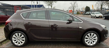 Opel Astra 1.4 turbo sport